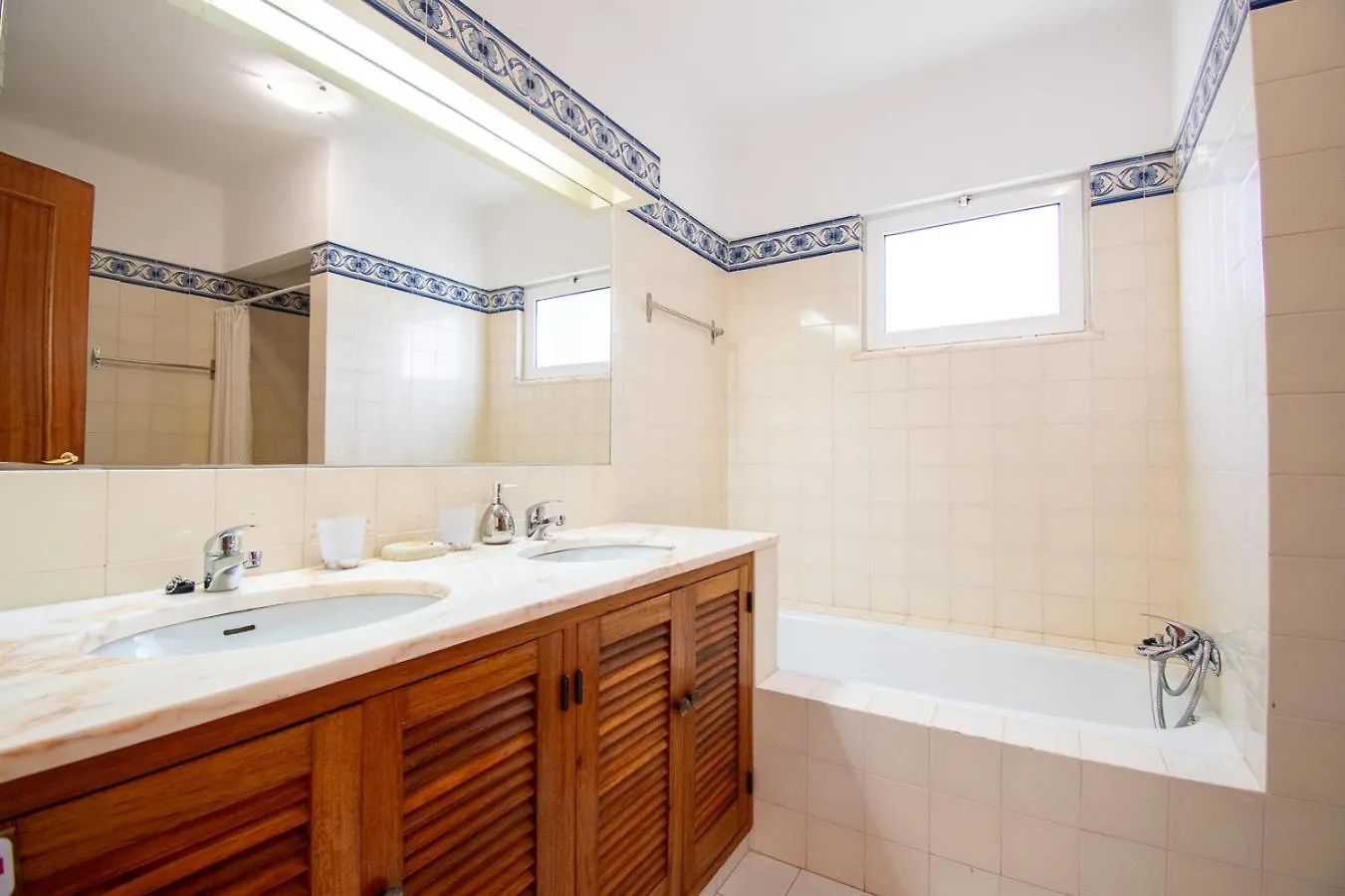 Casa Miguel - Family-Friendly 3-Bedroom Villa With Private Pool Carvoeiro